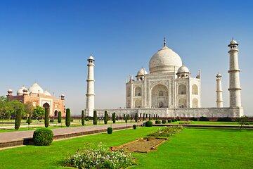Taj Mahal Day Tour by Superfast Gatimaan Train from Delhi