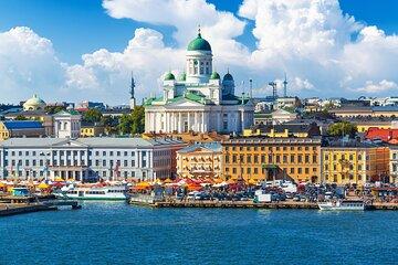 Helsinki Private Airport transfer with 1-Hour City Highlights