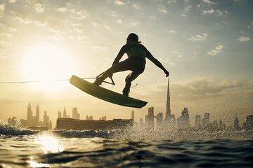 Wakesurfing and Wakeboarding Lessons in Dubai