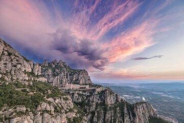 Winter Travels Tour from Barcelona to Montserrat and Pyrenees