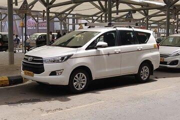 Delhi: Private Car Charter with Professional Driver