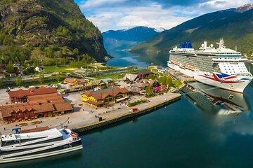 Discover Flåm at your own pace - Premium Round Trip from Bergen