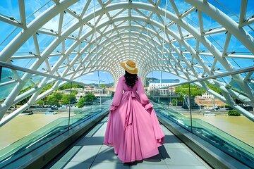 Tbilisi Walking Tour with Guide at Sulphur Baths and Old Town