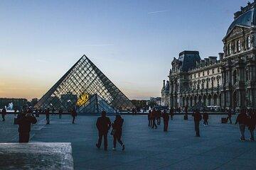 Explore the Louvre Museum Audio Guided Tour Experience