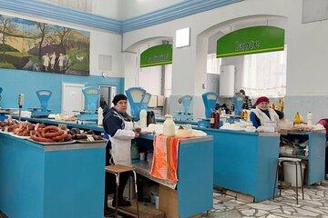 Discover Local Flavors on the Piata Centrala Food Tour