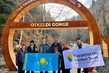 Alma-Arasan & Ayusai Mountain Gorges with Hot Springs Tour