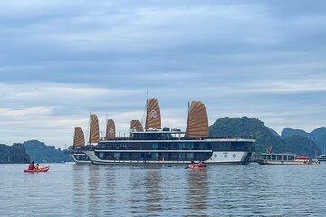 Peony Cruise: Halong Bay & Lan Ha Bay Luxury Overnight Experience