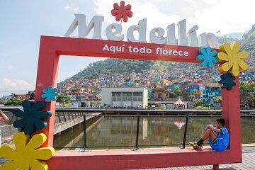 Full City Tour of the Most Famous Places in Medellin