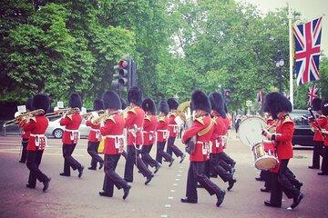 London Day Tour by Foot, Bus, Tube & Boat