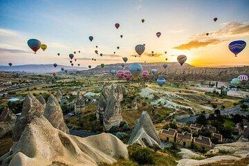 Cappadocia Hot Air Balloon Tour with Transfer & Breakfast