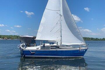 Sailing school and discovery of manglar