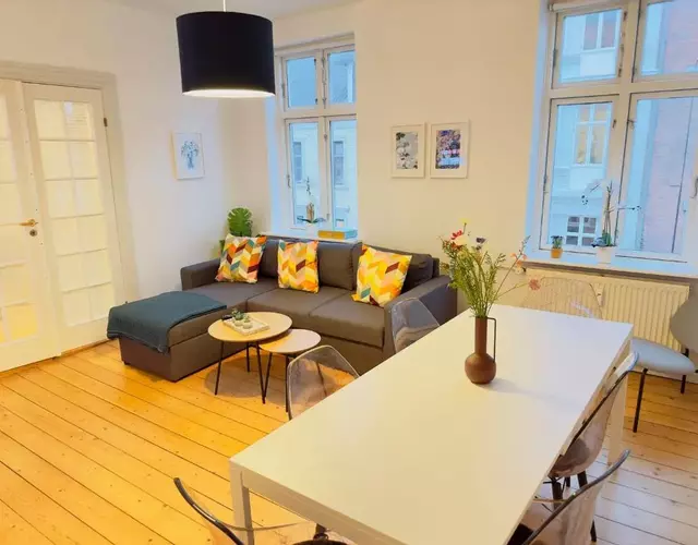 aday - Central Charming 2 bedrooms Apartment