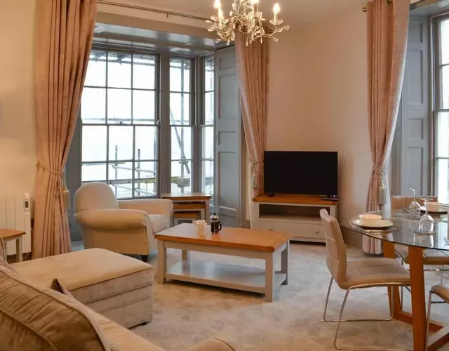 Grosvenor House APT 1