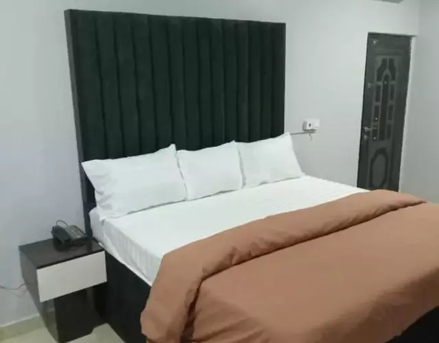 OD-V!CK'S CLASSIC, Wuse 2 extension, upscale Jahi district WiFi,24hr power,security, dstv