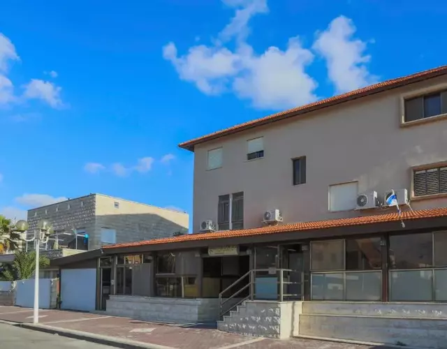 Amigo Hotel On The Beach