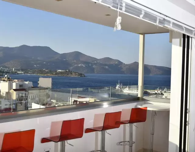 Ikaros Art Hotel