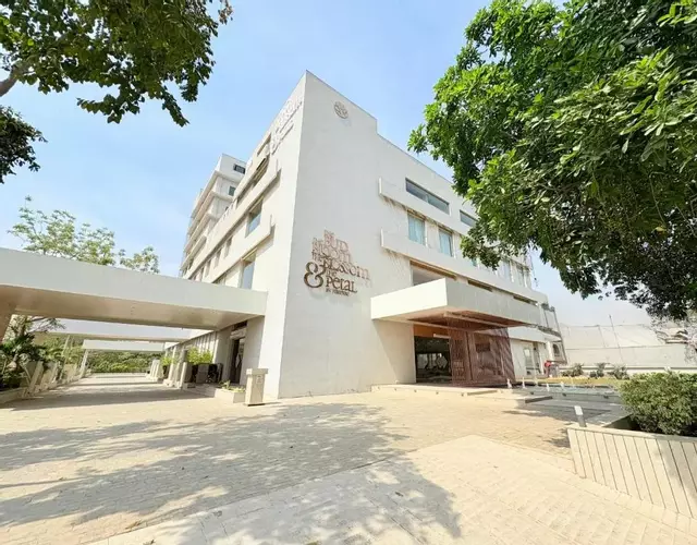 The Parterre - SG Highway Ahmedabad