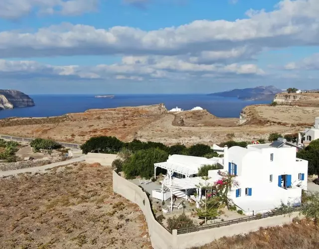 Arcana Santorini Villas, An Authentic Cycladic Experience