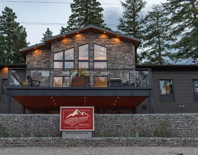 Grand Cloudcroft Hotel