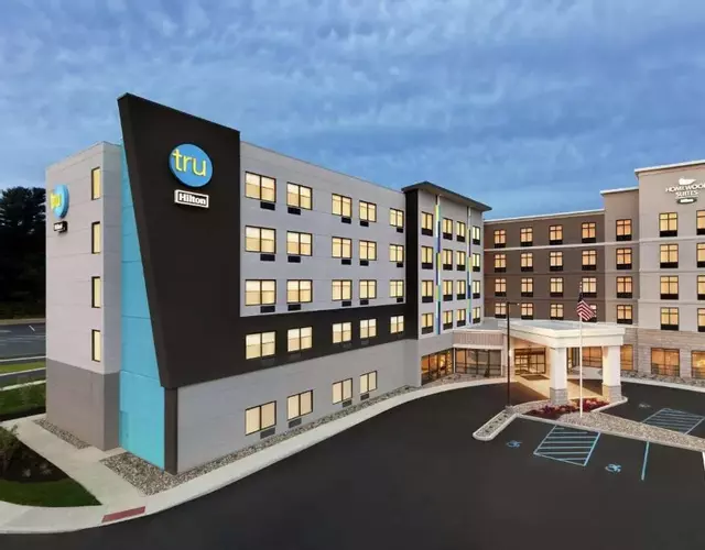 Tru by Hilton Albany Crossgates Mall