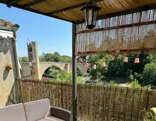 Besalú Pont Vell Apartment