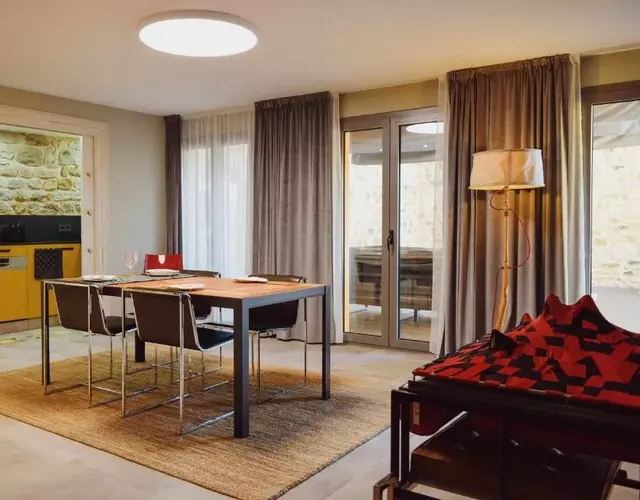 KelDomènech Bed&Art Luxury apartment for art lover
