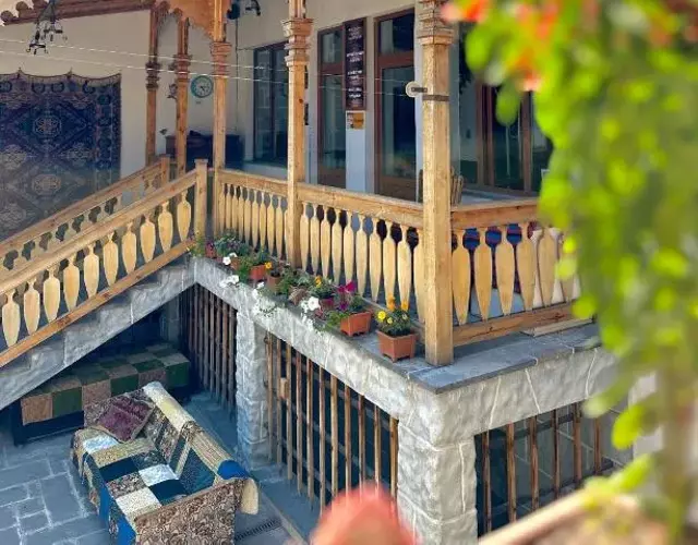 Machanents Guest House