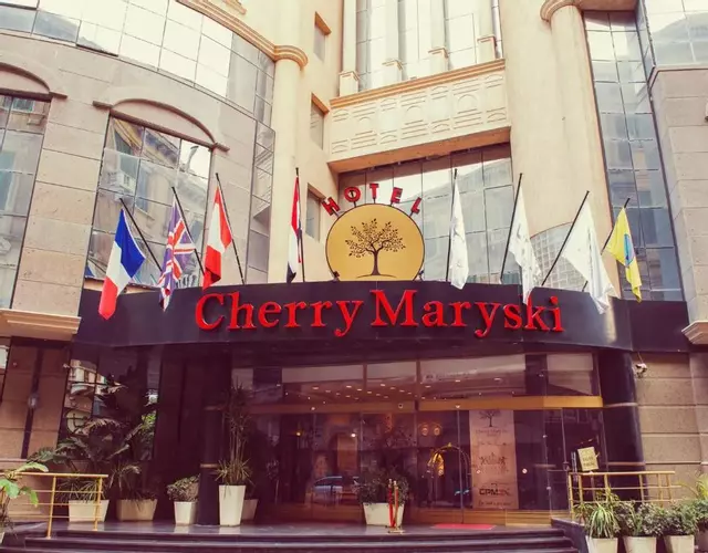 Cherry Maryski Hotel