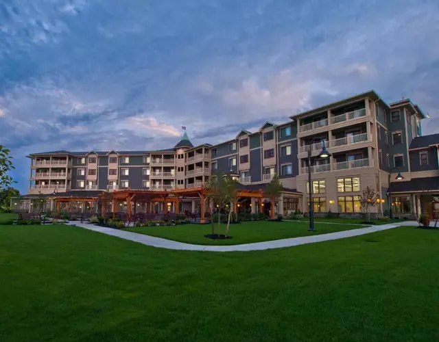 1000 Islands Harbor Hotel