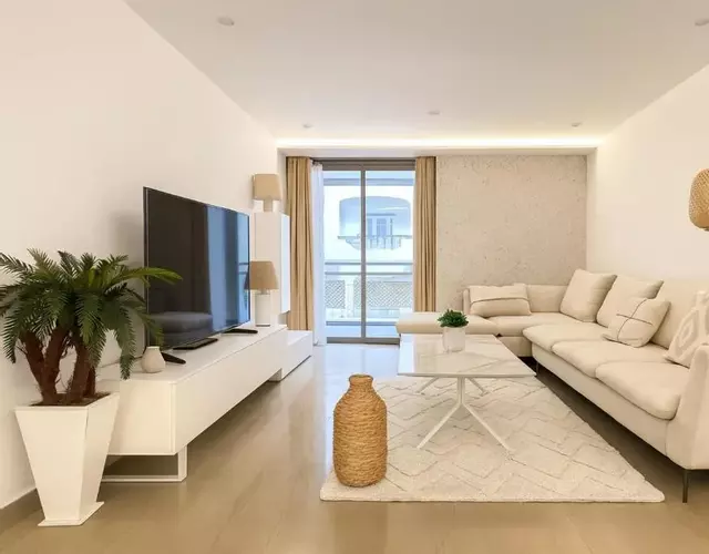 Luxueux immeuble en plein boulevard Sidi Yahia