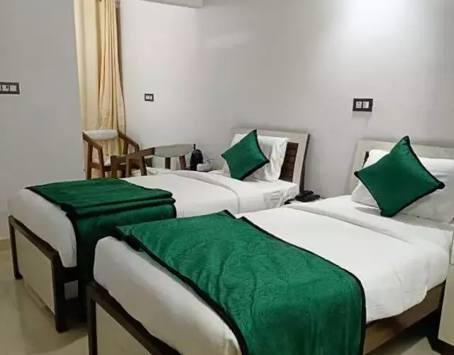 Hotel Aman Residency
