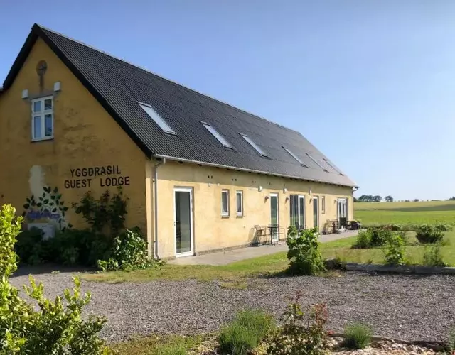 Yggdrasil Guest Lodge
