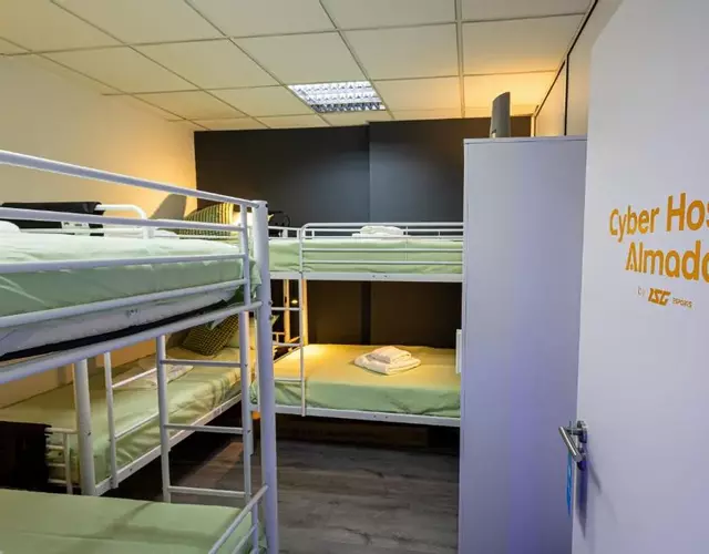 CyberHostel Almada
