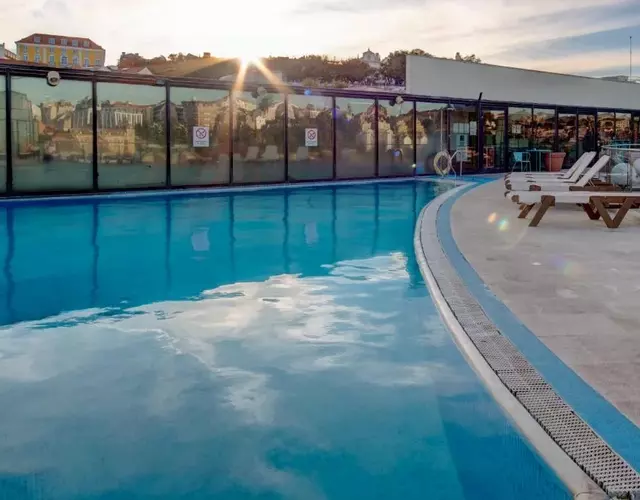 VIP Executive Eden Aparthotel