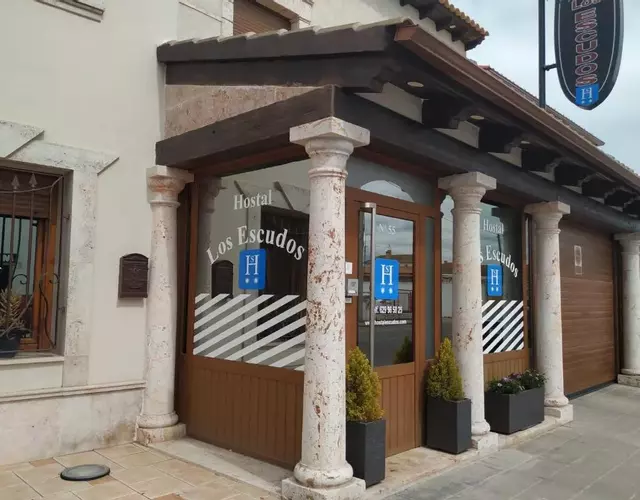 Hostal Los Escudos