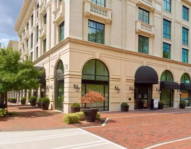 The Hamilton Alpharetta, Curio Collection By Hilton