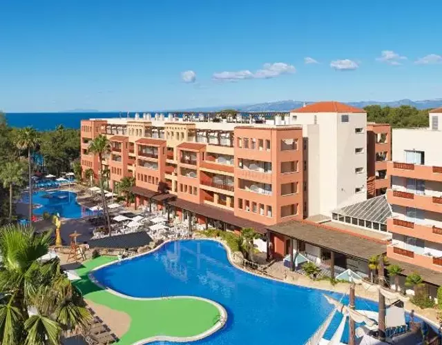 H10 Mediterranean Village