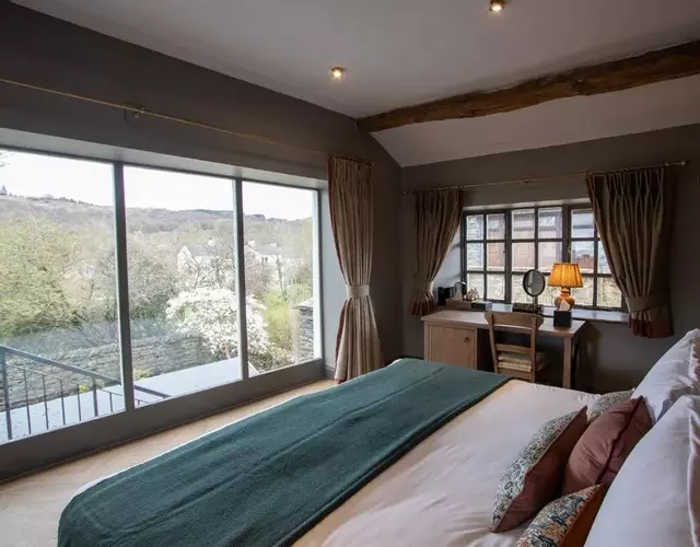 Queens Head Inn & Restaurant