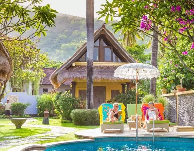 Life in Amed Beach Hotel