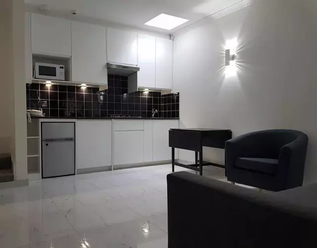 Contemporary ground flr maisonette- Entire place