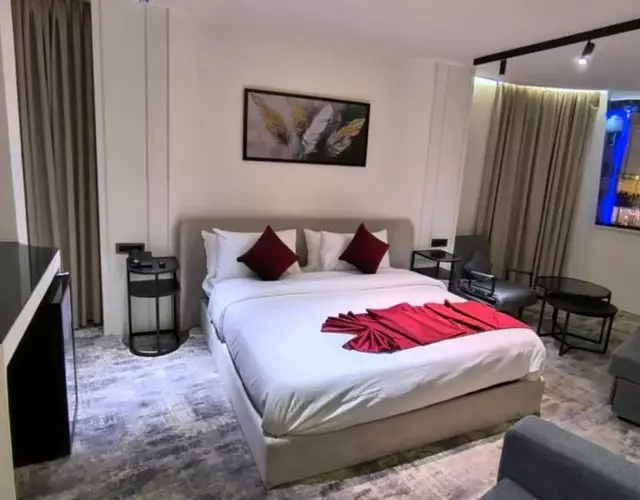 Roya Downtown Boutique Hotel