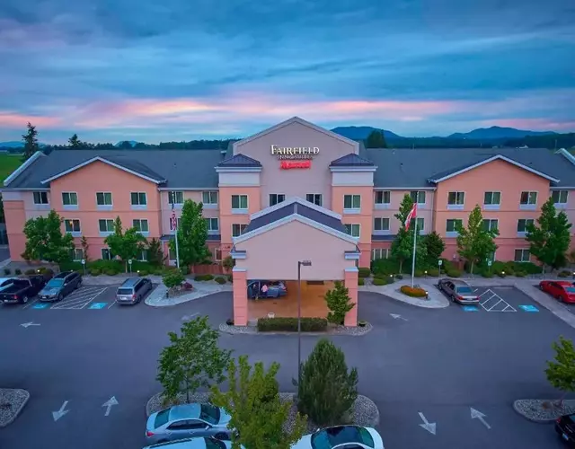 Fairfield Inn & Suites Burlington
