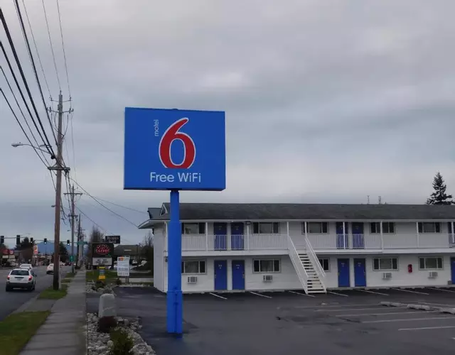 Motel 6-Burlington, WA