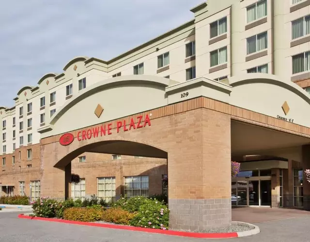 Crowne Plaza Anchorage-Midtown by IHG