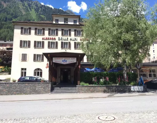 Hotel Des Alpes - Restaurant & Pizzeria