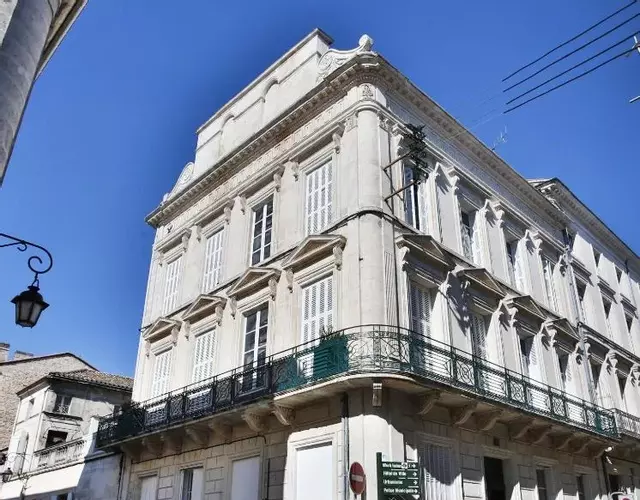 Meublés de l'Arsenal cœur de ville !
