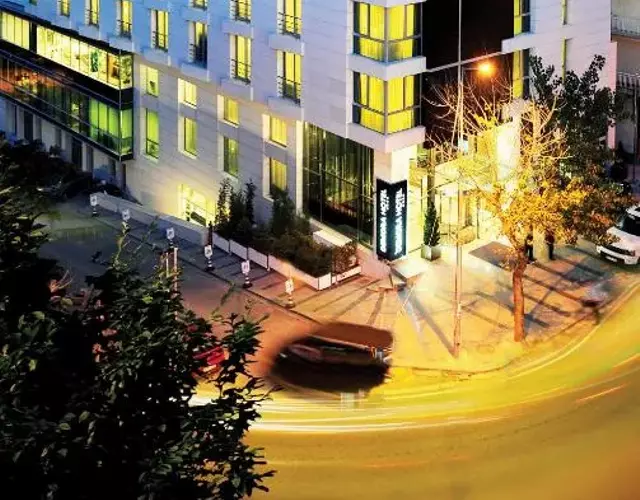Demora Hotel