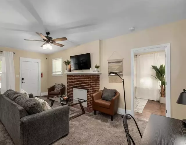 Bright and Newly Remodeled Apartment Near EMU 1 apts