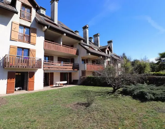 Appartement 2* avec Jardin Privé, Terrasse et Parking - Calme, 2km du Lac d'Annecy - FR-1-432-8