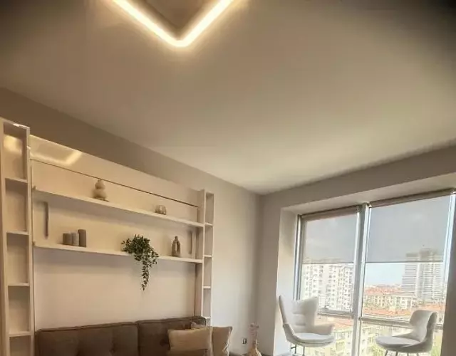 studio apt 5 min by walk to metrobus